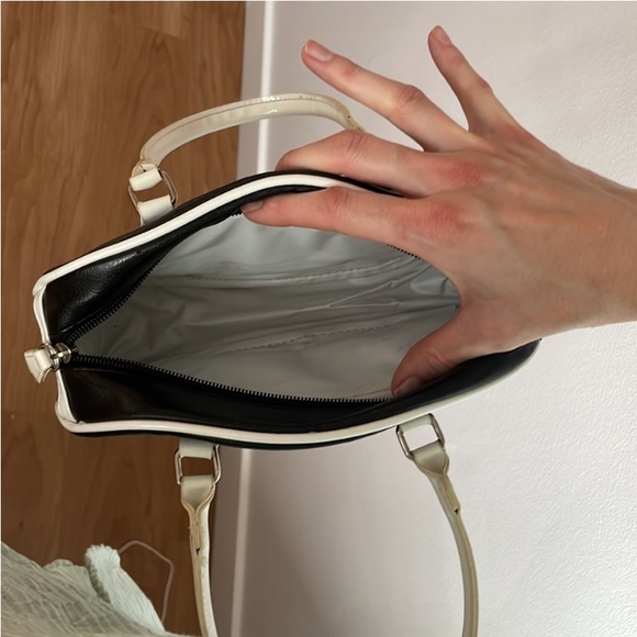 Black leather handbag - Picture 2 of 4